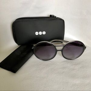 Komono Coco Black on Black Round Sunglasses